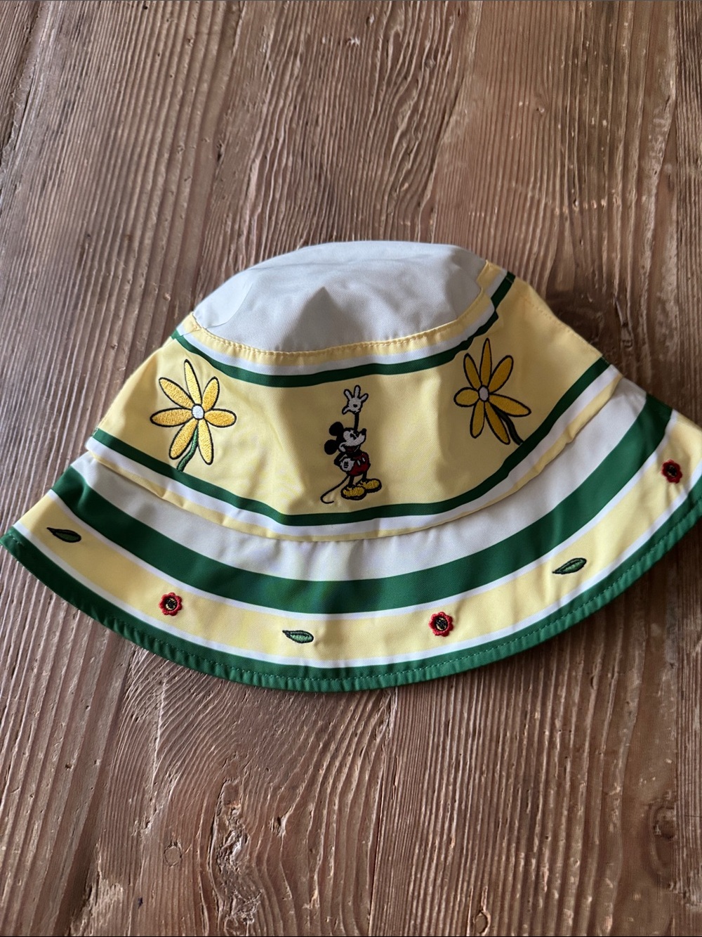 Disney embroidered Yellow Green Floral Mickey Bucket Hat woman’s